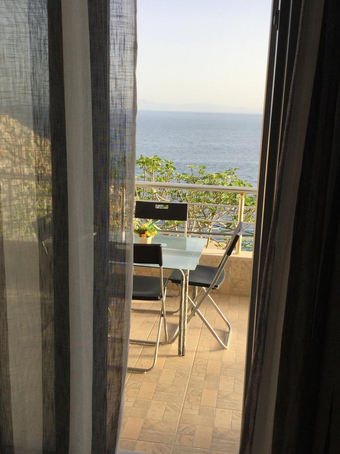 Blue Sea Apartments Кепаро Екстериор снимка