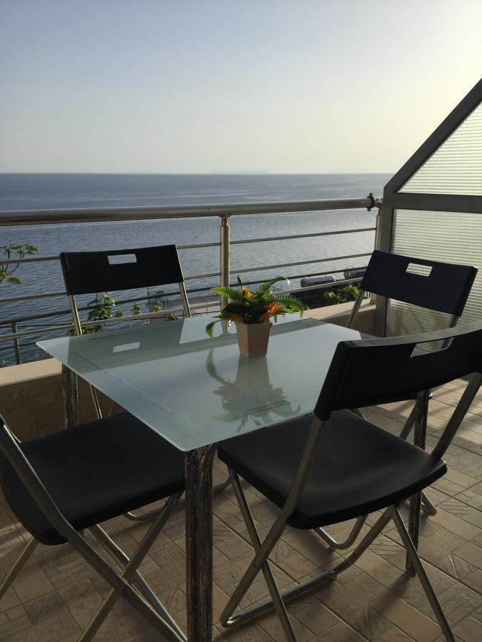 Blue Sea Apartments Кепаро Екстериор снимка